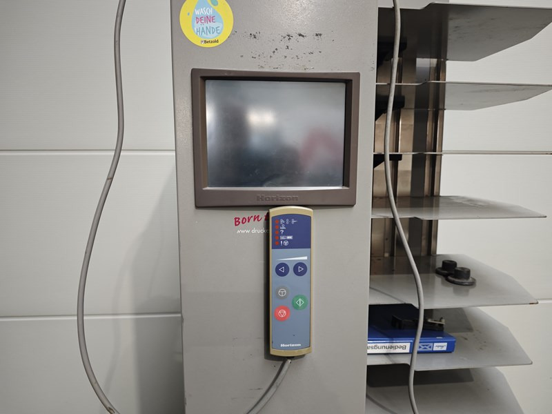 Horizon VAC 100a | 1998 - Tlačiarenský stroj: obrázok 4 Horizon VAC 100a | 1998 - Tlačiarenský stroj: obrázok 4