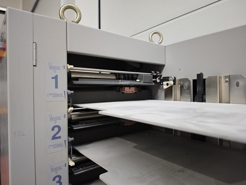 Horizon VAC 100a | 1998 - Tlačiarenský stroj: obrázok 2 Horizon VAC 100a | 1998 - Tlačiarenský stroj: obrázok 2