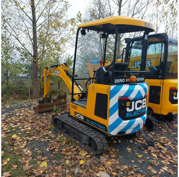 JCB 19 C-IE - Mini rýpadlo: obrázok 3 JCB 19 C-IE - Mini rýpadlo: obrázok 3
