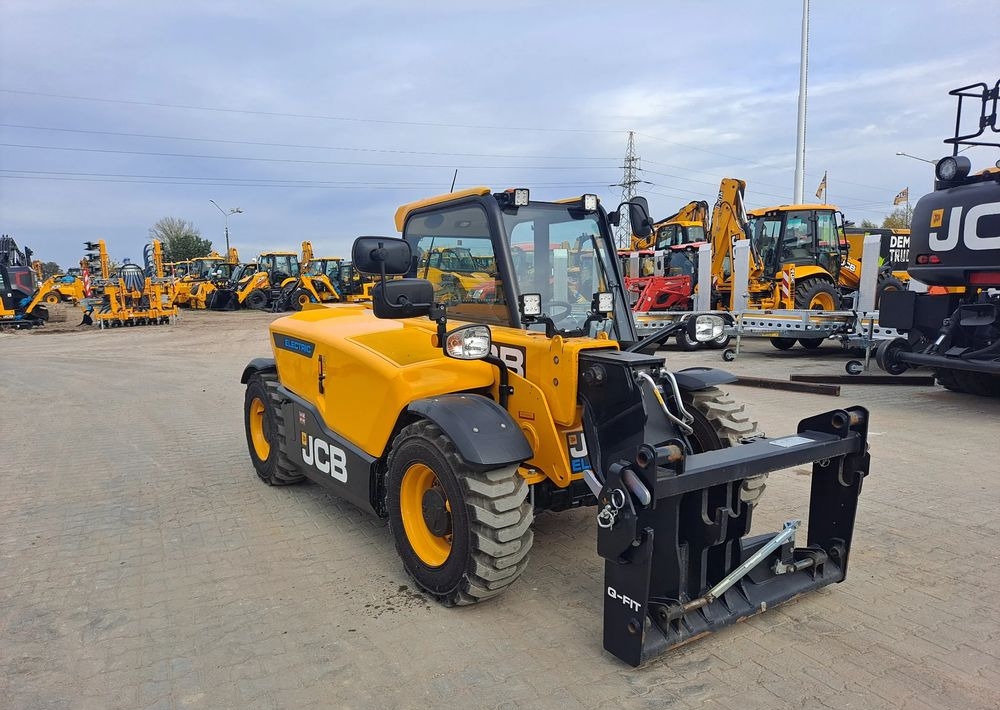 JCB 525-60E - Teleskopický nakladač: obrázok 2 JCB 525-60E - Teleskopický nakladač: obrázok 2