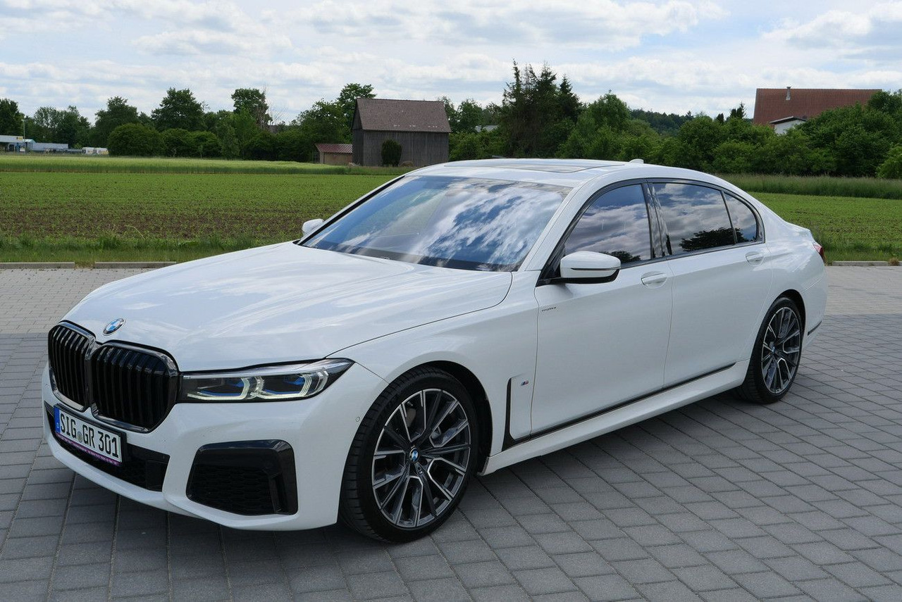 BMW 730Ld XDRIVE /VOLL/REAR ENTERT. /LANGSTRECKE 48V - Sedan: obrázok 2 BMW 730Ld XDRIVE /VOLL/REAR ENTERT. /LANGSTRECKE 48V - Sedan: obrázok 2
