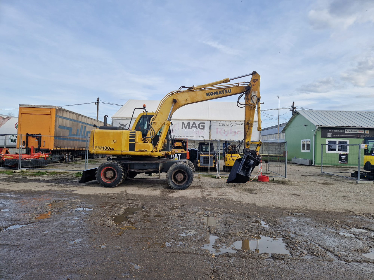 KOMATSU PW130 ES-6K - Kolesové rýpadlo: obrázok 4 KOMATSU PW130 ES-6K - Kolesové rýpadlo: obrázok 4
