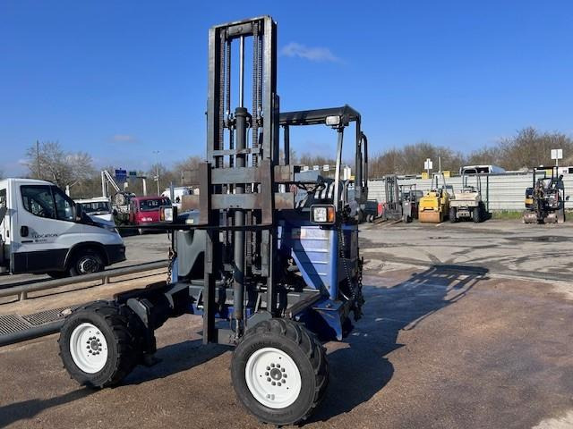 MOFFET M8-25.4 3X3X3 M8-25.4 MULTIDIRECTIONNEL - Závesný vysokozdvižný vozík: obrázok 4 MOFFET M8-25.4 3X3X3 M8-25.4 MULTIDIRECTIONNEL - Závesný vysokozdvižný vozík: obrázok 4