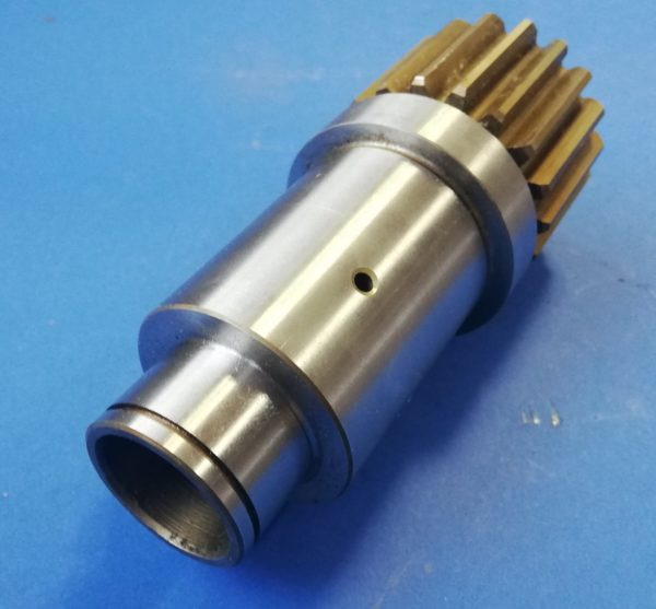 010430A Bobcat 325 swing motor shaft - Motor otoče pre Stavebné stroje: obrázok 1 010430A Bobcat 325 swing motor shaft - Motor otoče pre Stavebné stroje: obrázok 1