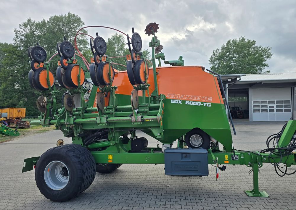 Amazone EDX 6000 TC - Univerzálny sejací stroj: obrázok 1 Amazone EDX 6000 TC - Univerzálny sejací stroj: obrázok 1