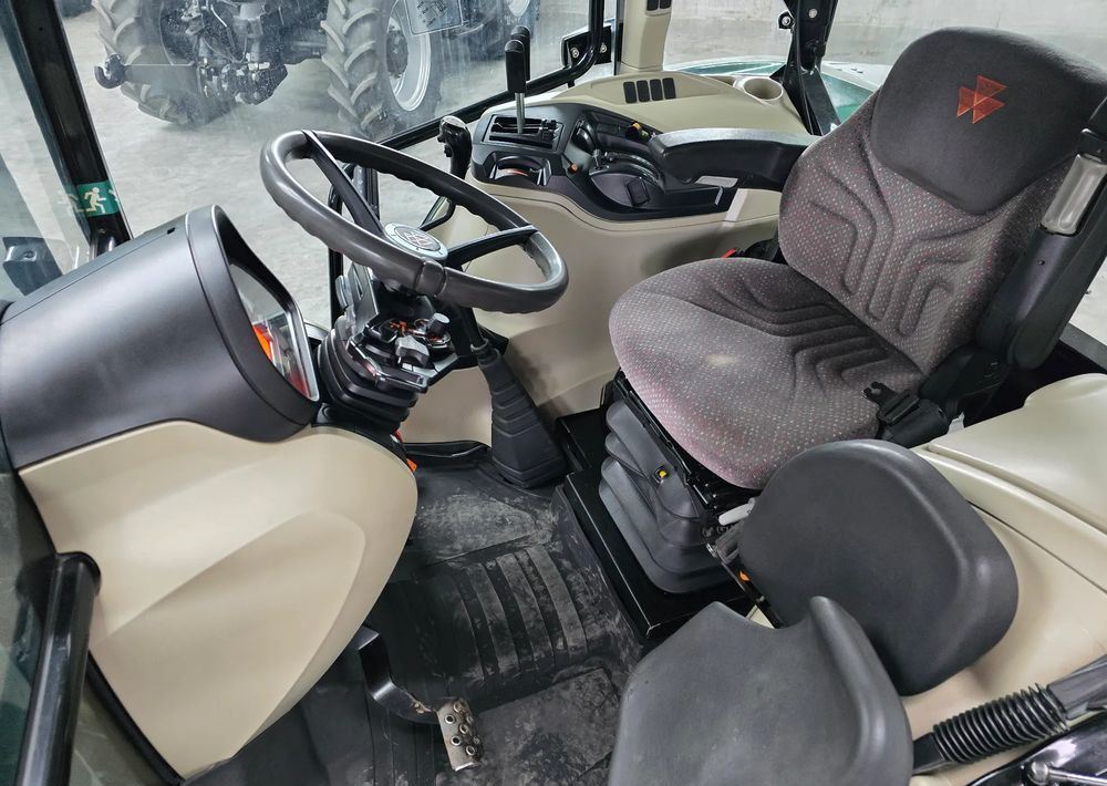 Massey Ferguson 4708 - Traktor: obrázok 5 Massey Ferguson 4708 - Traktor: obrázok 5