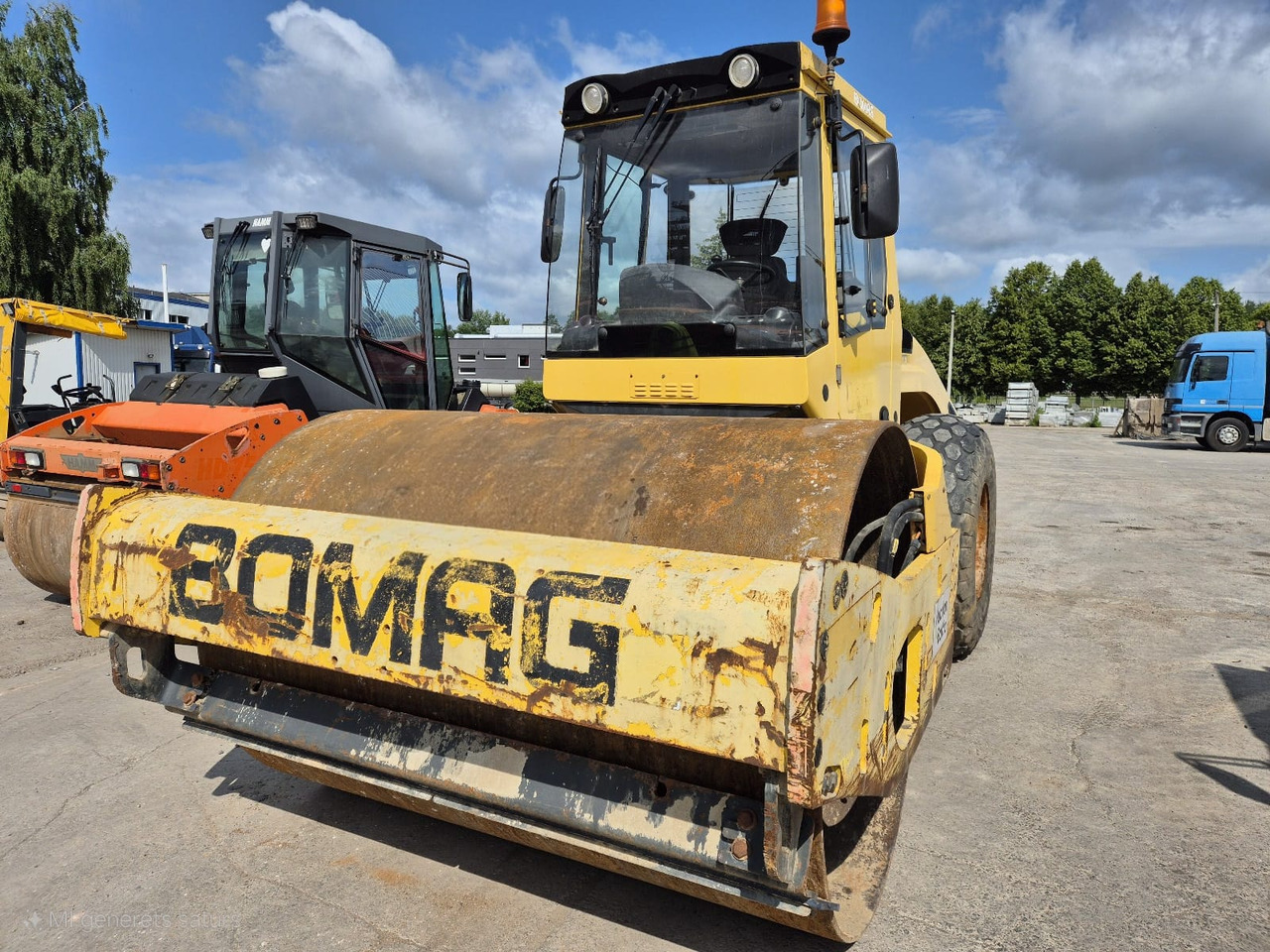 BOMAG BW211 D-4 - Kompaktor: obrázok 2 BOMAG BW211 D-4 - Kompaktor: obrázok 2