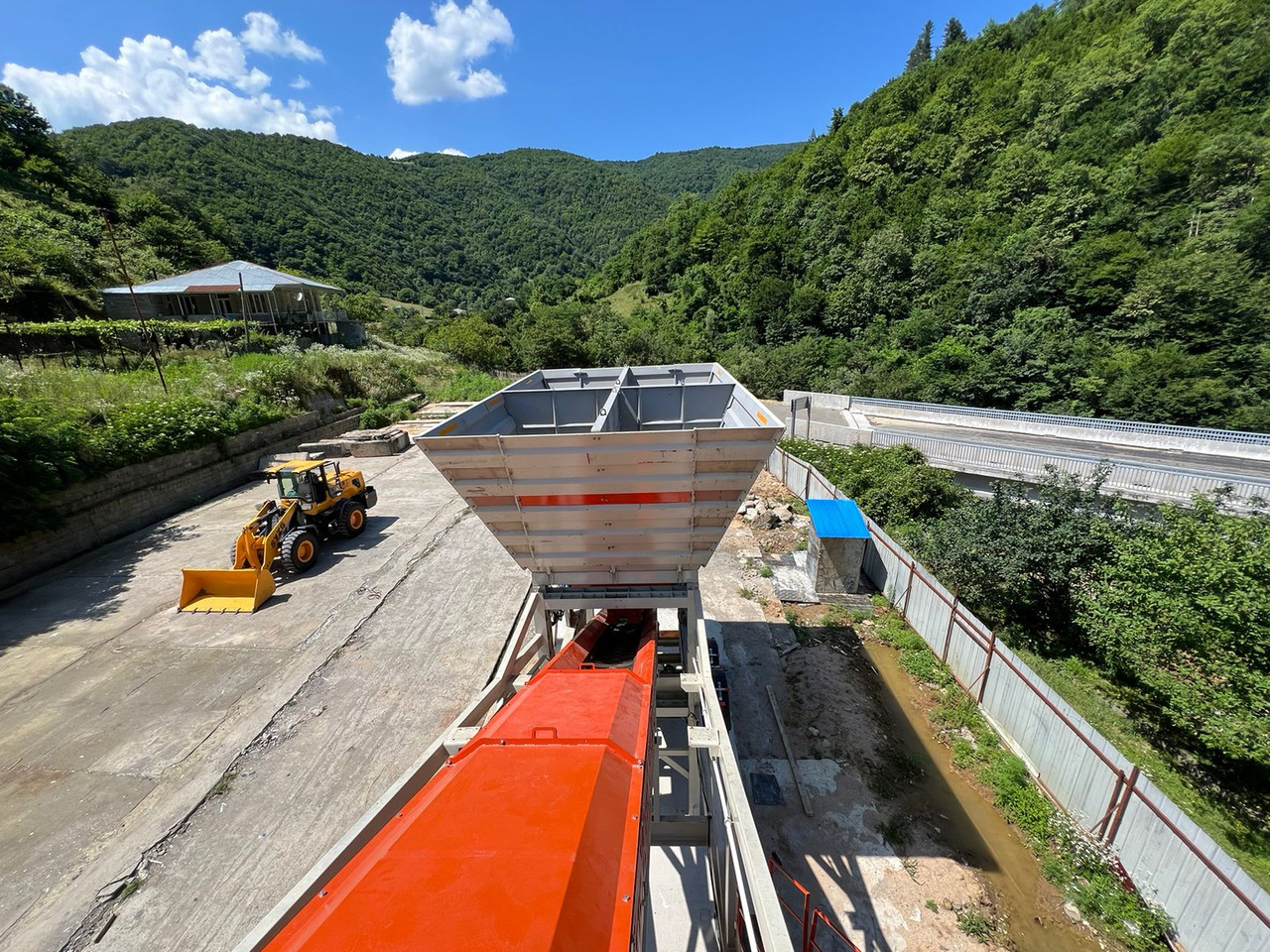 For Sale Mobile Concrete Plant 60 m³ - Betonáreň: obrázok 4 For Sale Mobile Concrete Plant 60 m³ - Betonáreň: obrázok 4