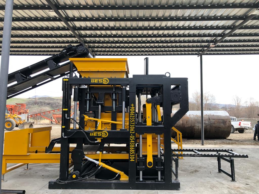 Semi-Automatic Hollow Block Machine | PRS-400 - Vibrolis: obrázok 2 Semi-Automatic Hollow Block Machine | PRS-400 - Vibrolis: obrázok 2