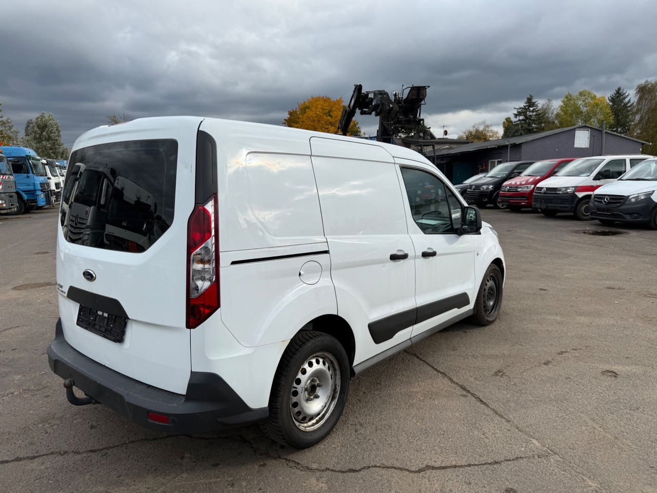 Ford Transit Connect Kasten Trend - Mikrobus: obrázok 4 Ford Transit Connect Kasten Trend - Mikrobus: obrázok 4