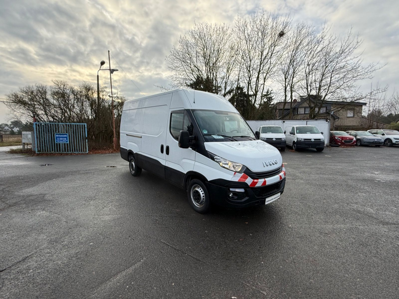 Iveco Daily Kasten HKa 35 S - Furgon: obrázok 2 Iveco Daily Kasten HKa 35 S - Furgon: obrázok 2