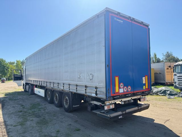 Krone SD mit Ladebordwand - Plachtový náves: obrázok 5 Krone SD mit Ladebordwand - Plachtový náves: obrázok 5