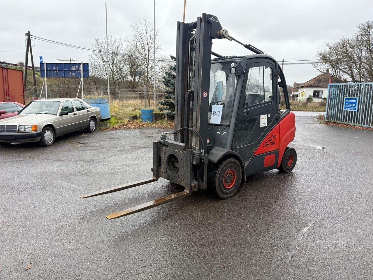 Linde H 30D-01 mit Drehgerät - Dieselový vysokozdvižný vozík: obrázok 2 Linde H 30D-01 mit Drehgerät - Dieselový vysokozdvižný vozík: obrázok 2