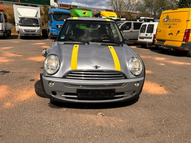 MINI ONE Mini One - Automobil: obrázok 1 MINI ONE Mini One - Automobil: obrázok 1