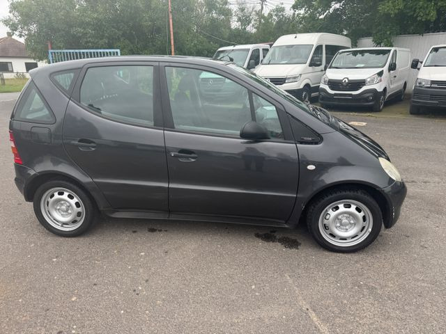 Mercedes-Benz A 160 A -Klasse A 160 - Automobil: obrázok 3 Mercedes-Benz A 160 A -Klasse A 160 - Automobil: obrázok 3