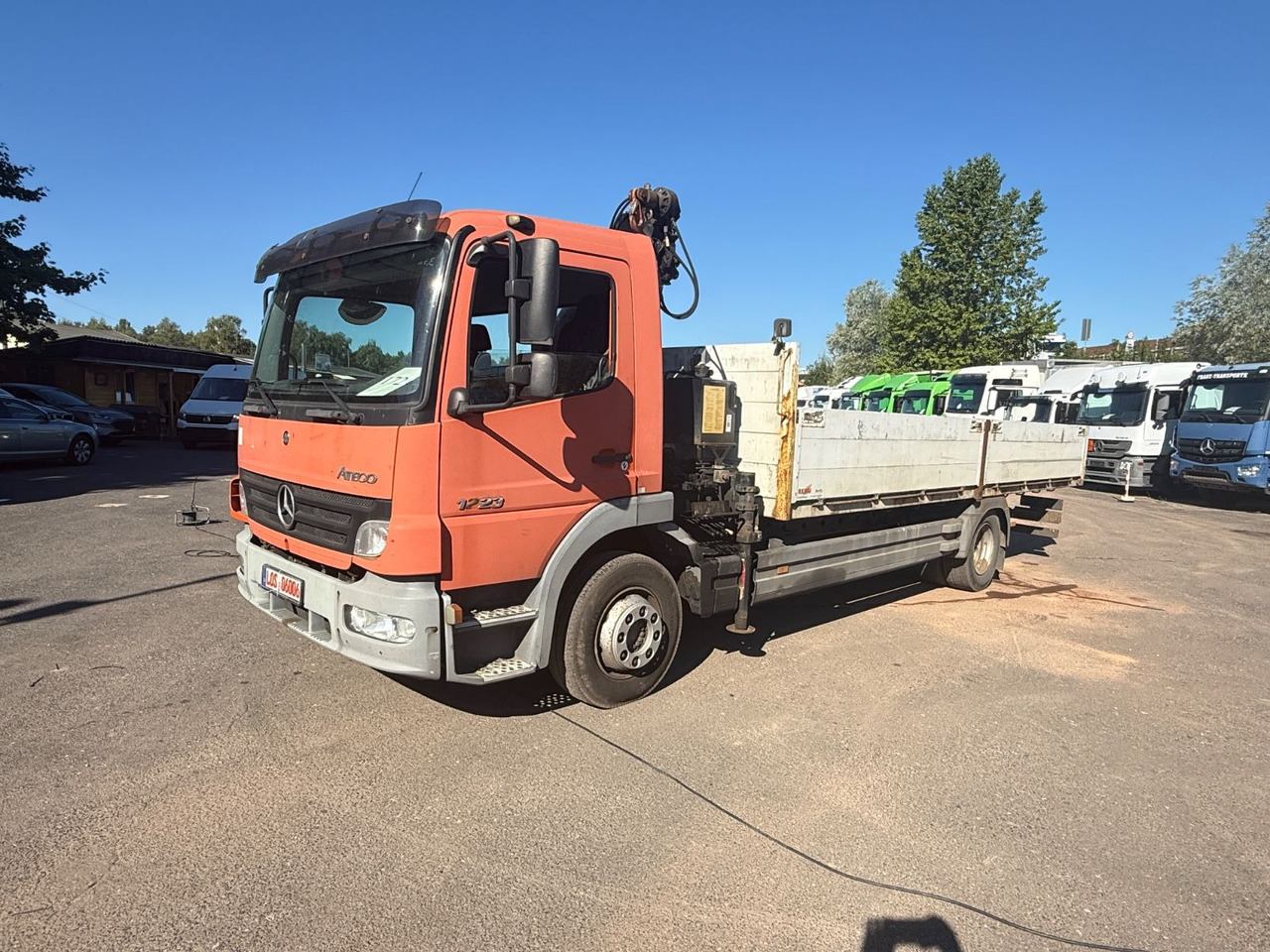 Mercedes-Benz Atego 1223 mit Kran MKG HLK 76 - Valníkový/ Plošinový nákladný automobil, Auto s hydraulickou rukou: obrázok 3 Mercedes-Benz Atego 1223 mit Kran MKG HLK 76 - Valníkový/ Plošinový nákladný automobil, Auto s hydraulickou rukou: obrázok 3