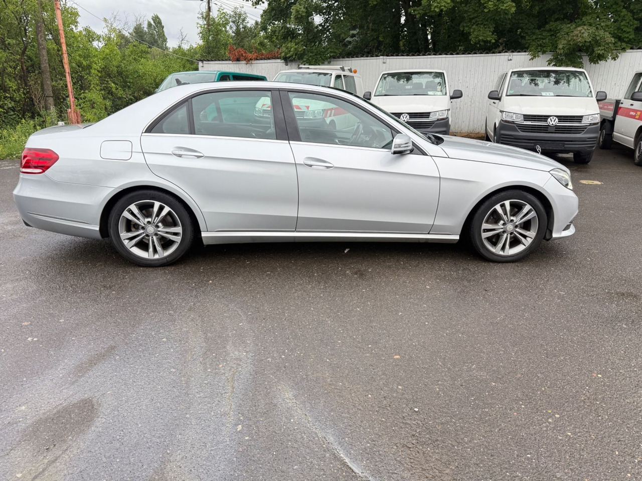 Mercedes-Benz E 300 E -Klasse Lim. E 300 BlueTec - Sedan: obrázok 5 Mercedes-Benz E 300 E -Klasse Lim. E 300 BlueTec - Sedan: obrázok 5