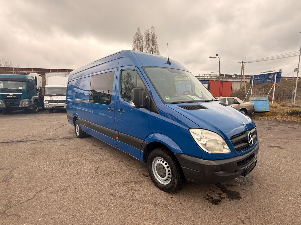 Mercedes-Benz Sprinter II Kasten 313 CDI - Furgon: obrázok 2 Mercedes-Benz Sprinter II Kasten 313 CDI - Furgon: obrázok 2