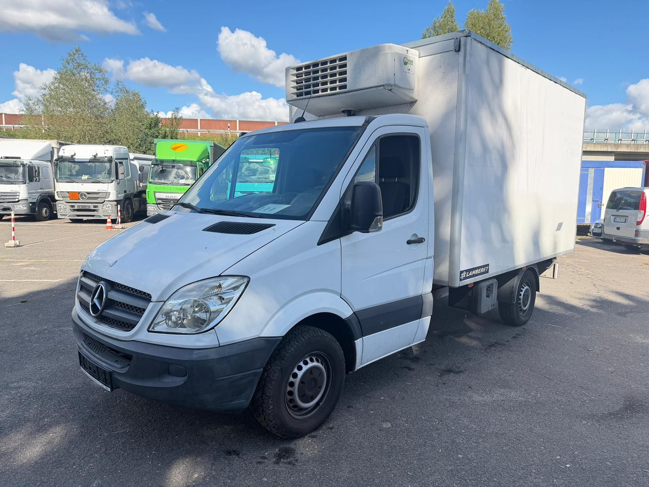 Mercedes-Benz Sprinter II Pritsch.316 CDI Bis zu -32 - Chladiarenská dodávka: obrázok 3 Mercedes-Benz Sprinter II Pritsch.316 CDI Bis zu -32 - Chladiarenská dodávka: obrázok 3