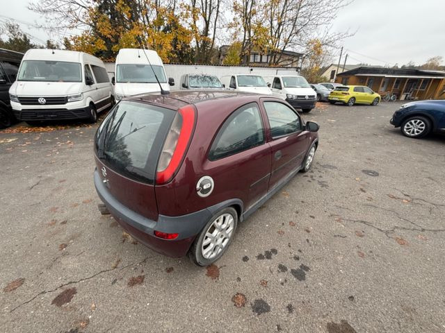 Opel Corsa 1.4 16V Elegance - Sedan: obrázok 4 Opel Corsa 1.4 16V Elegance - Sedan: obrázok 4