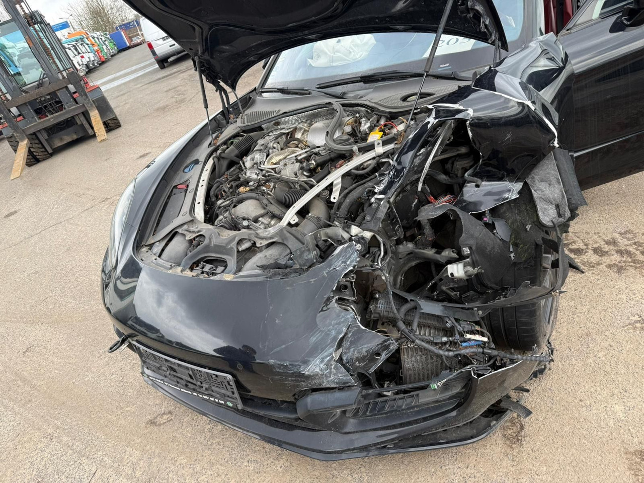 Porsche Panamera 4 S Diesel UNFALL!! - Automobil: obrázok 5 Porsche Panamera 4 S Diesel UNFALL!! - Automobil: obrázok 5