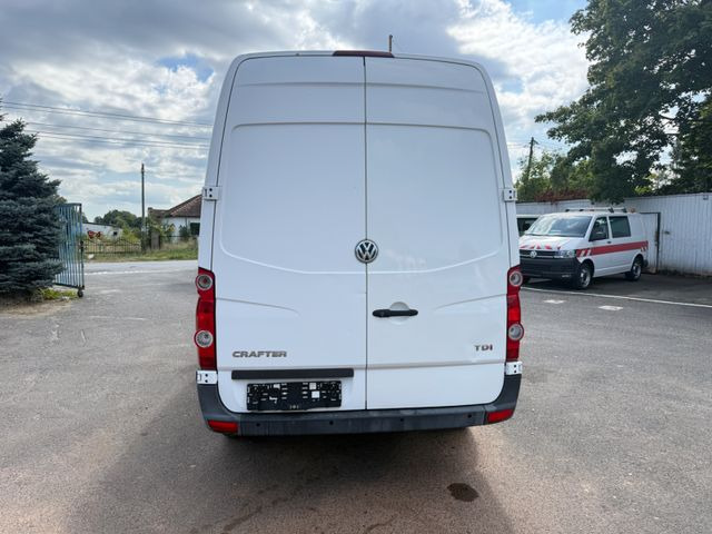Volkswagen Crafter Kasten 35 mittel L2H2 Hochdach - Furgon: obrázok 4 Volkswagen Crafter Kasten 35 mittel L2H2 Hochdach - Furgon: obrázok 4
