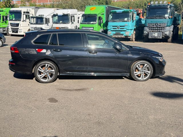 Volkswagen Golf VIII Variant R-Line Wasserschaden - Kombi: obrázok 5 Volkswagen Golf VIII Variant R-Line Wasserschaden - Kombi: obrázok 5