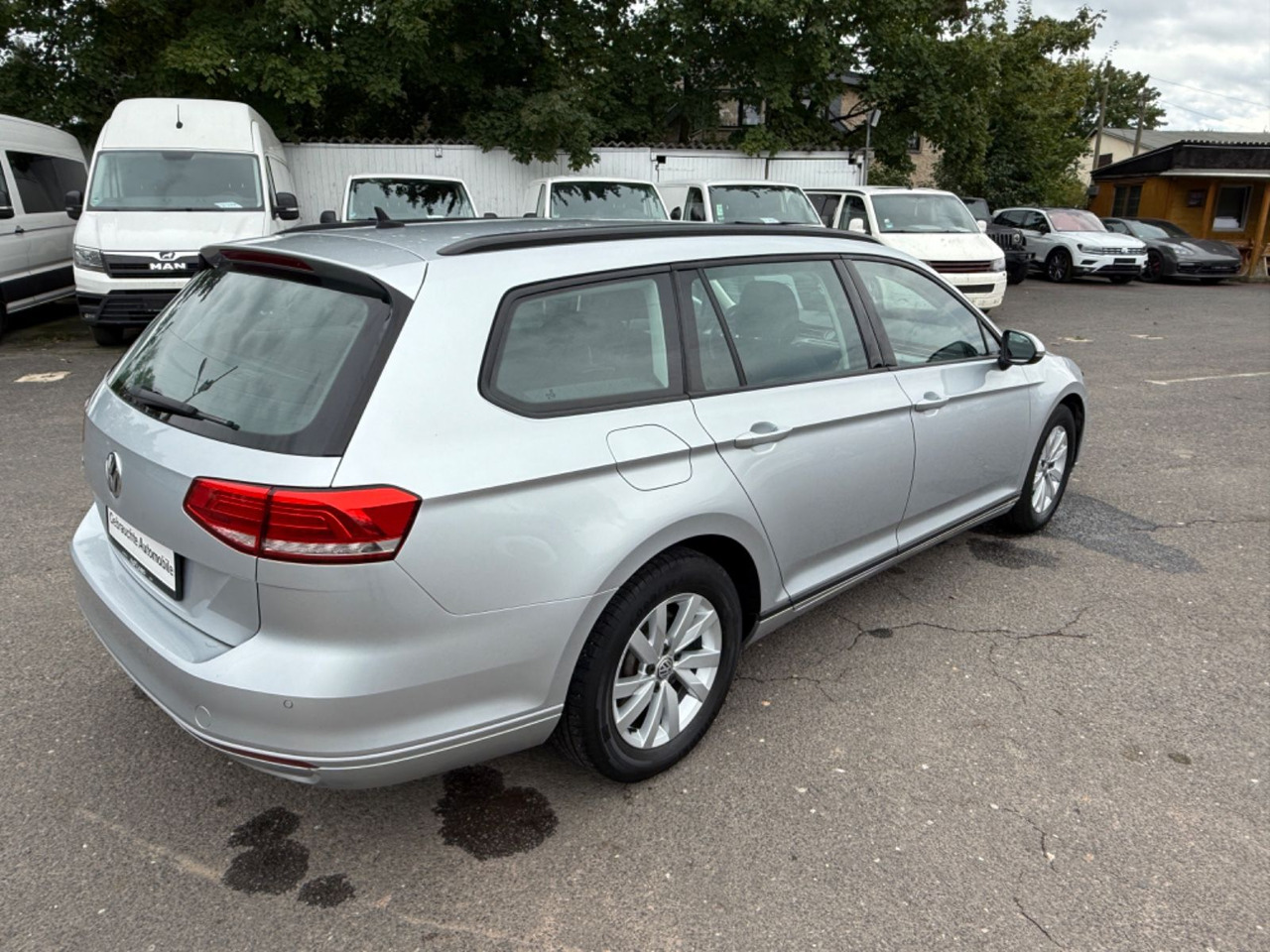 Volkswagen Passat Variant Trendline BMT/Start-Stopp - Sedan: obrázok 4 Volkswagen Passat Variant Trendline BMT/Start-Stopp - Sedan: obrázok 4