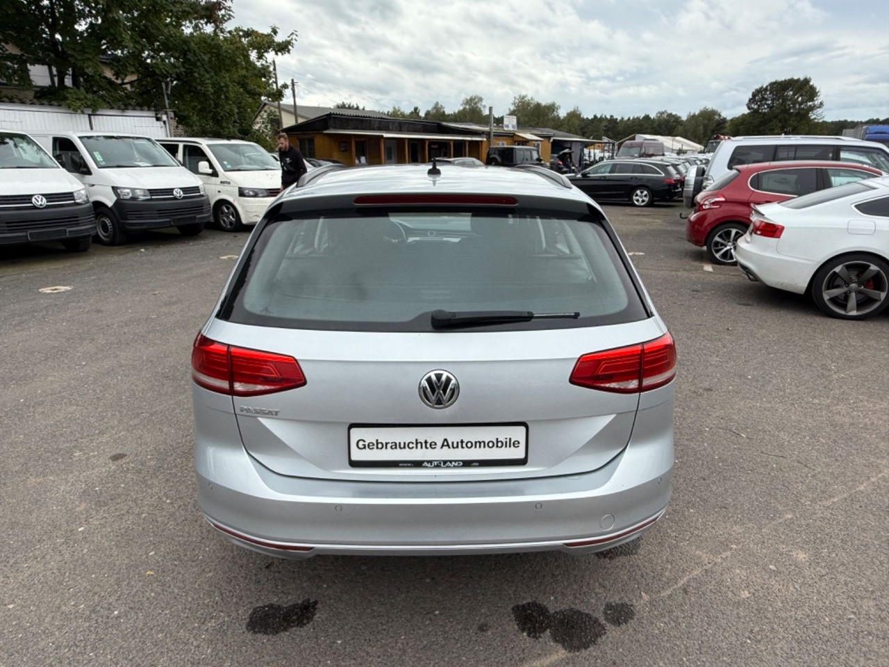 Volkswagen Passat Variant Trendline BMT/Start-Stopp - Sedan: obrázok 5 Volkswagen Passat Variant Trendline BMT/Start-Stopp - Sedan: obrázok 5