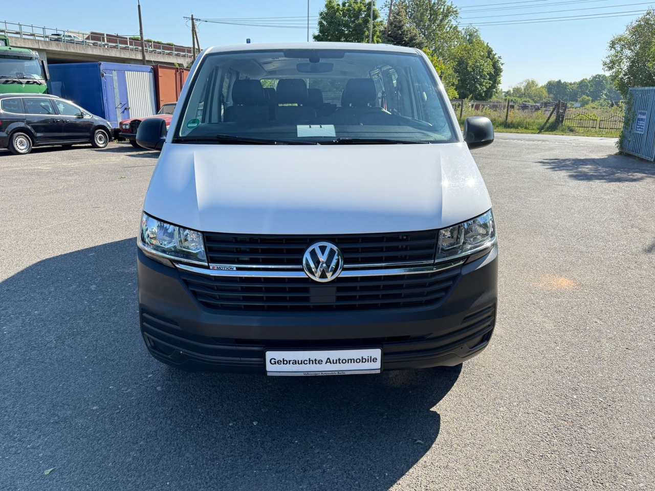 Volkswagen T6 Transporter Kombi lang 4MOTION - Mikrobus: obrázok 2 Volkswagen T6 Transporter Kombi lang 4MOTION - Mikrobus: obrázok 2