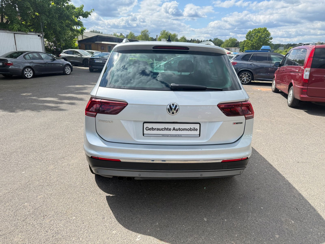 Volkswagen Tiguan Highline BMT/Start-Stopp 4Motion - SUV: obrázok 4 Volkswagen Tiguan Highline BMT/Start-Stopp 4Motion - SUV: obrázok 4