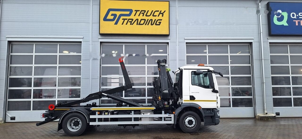 MAN TGM 15 250 - Hákový nosič kontajnerov: obrázok 2 MAN TGM 15 250 - Hákový nosič kontajnerov: obrázok 2