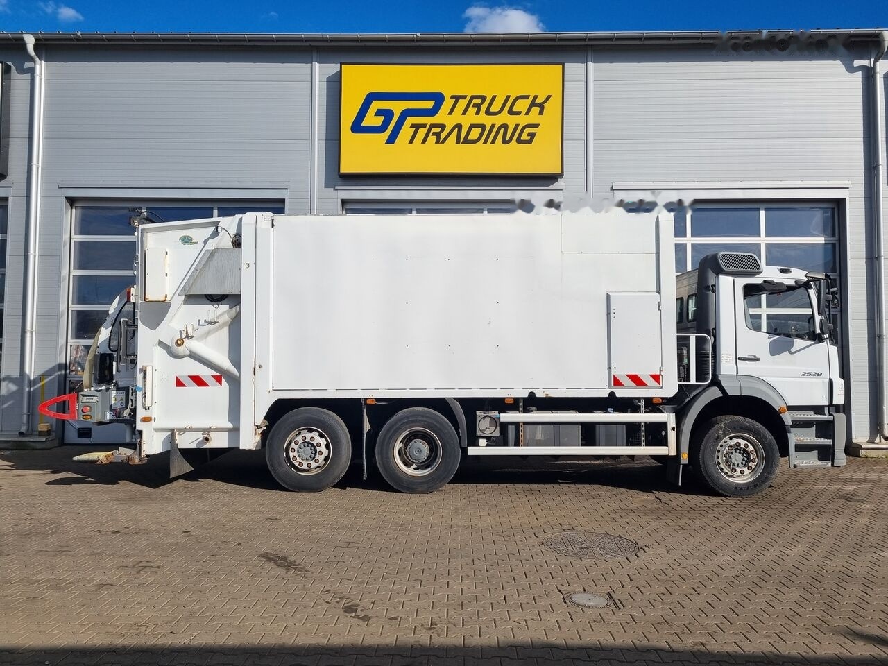 Mercedes-Benz Axor 2529 - Auto na odvoz odpadu: obrázok 4 Mercedes-Benz Axor 2529 - Auto na odvoz odpadu: obrázok 4