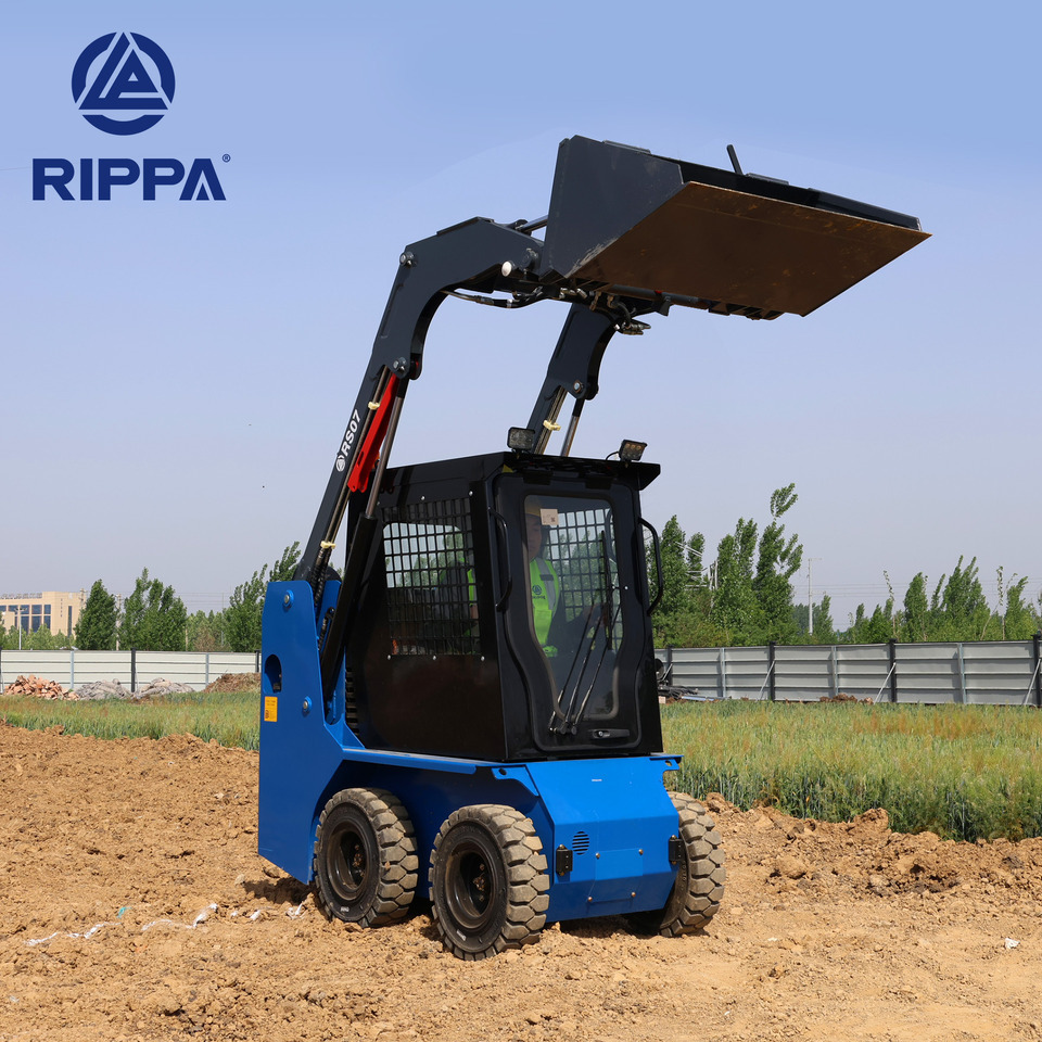 Rippa RS07 Compact Loader | 24.4hp Kubota Power | High Flow Dual Pump | Comfortable A/C Cabin - Šmykom riadený nakladač: obrázok 3 Rippa RS07 Compact Loader | 24.4hp Kubota Power | High Flow Dual Pump | Comfortable A/C Cabin - Šmykom riadený nakladač: obrázok 3