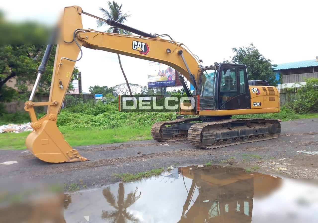 CATERPILLAR 323D3 - Pásové rýpadlo: obrázok 4 CATERPILLAR 323D3 - Pásové rýpadlo: obrázok 4