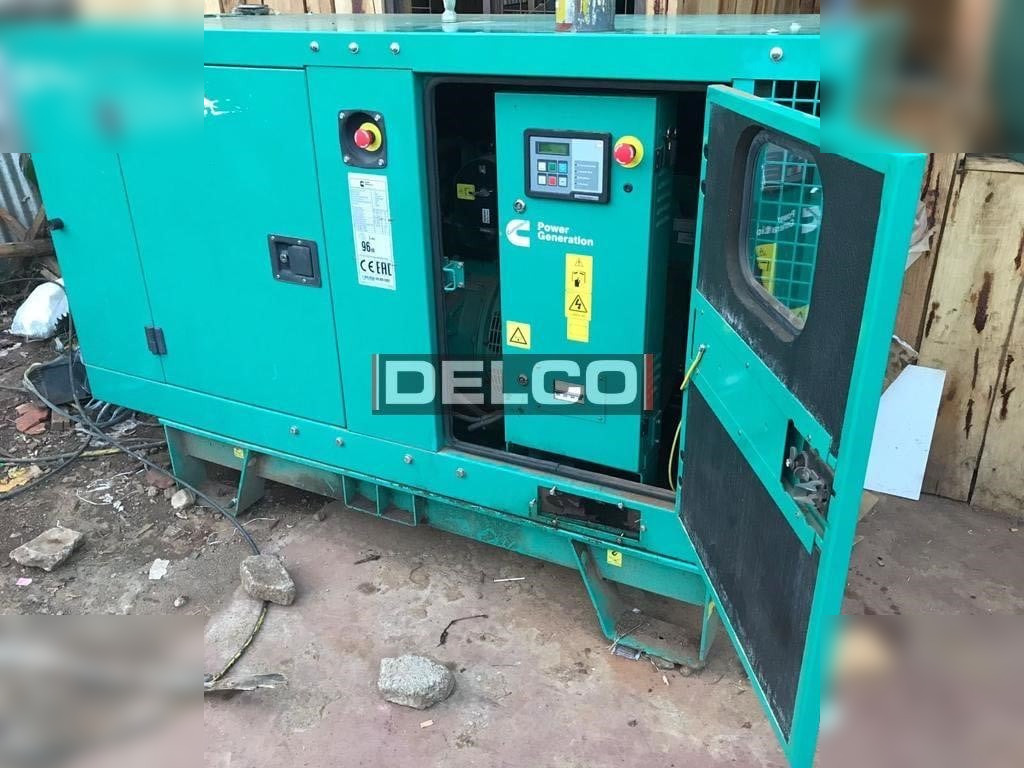 CUMMINS 35 KVA - Elektrický generátor: obrázok 1 CUMMINS 35 KVA - Elektrický generátor: obrázok 1