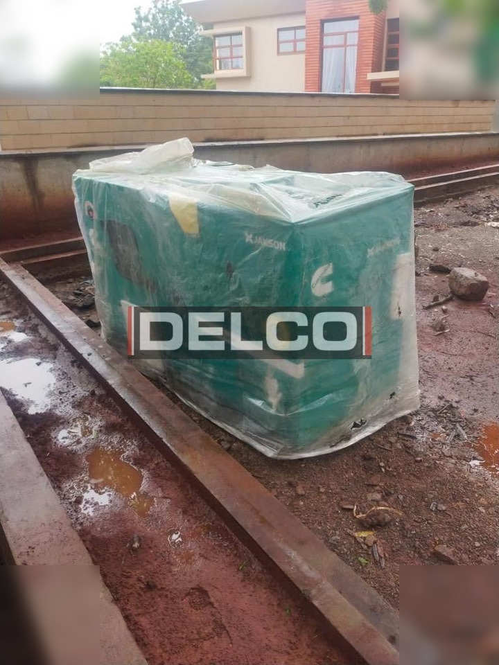 CUMMINS 750 KVA - Elektrický generátor: obrázok 1 CUMMINS 750 KVA - Elektrický generátor: obrázok 1