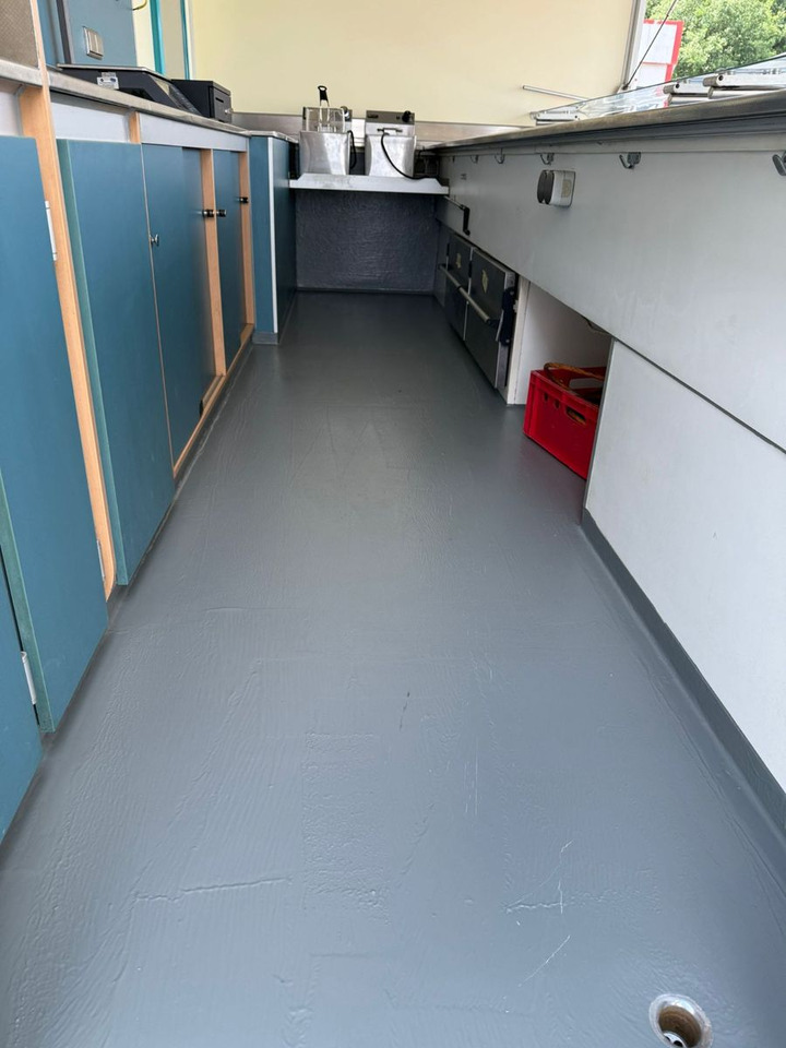 Renault Borco Höhns Fischmobil - Pojazdná predajňa: obrázok 3 Renault Borco Höhns Fischmobil - Pojazdná predajňa: obrázok 3