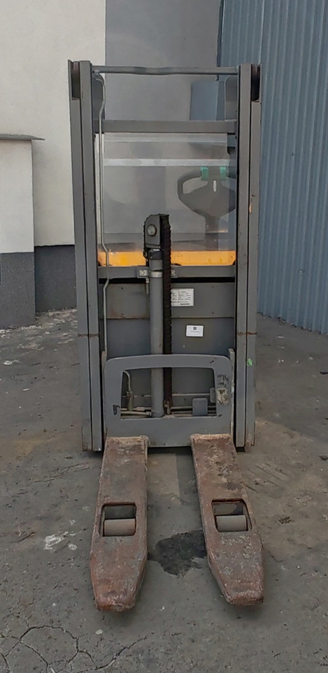 Jungheinrich EJC 112 2.5m/ flee lift/ 2105mh/ 2017y - Stohovač: obrázok 4 Jungheinrich EJC 112 2.5m/ flee lift/ 2105mh/ 2017y - Stohovač: obrázok 4