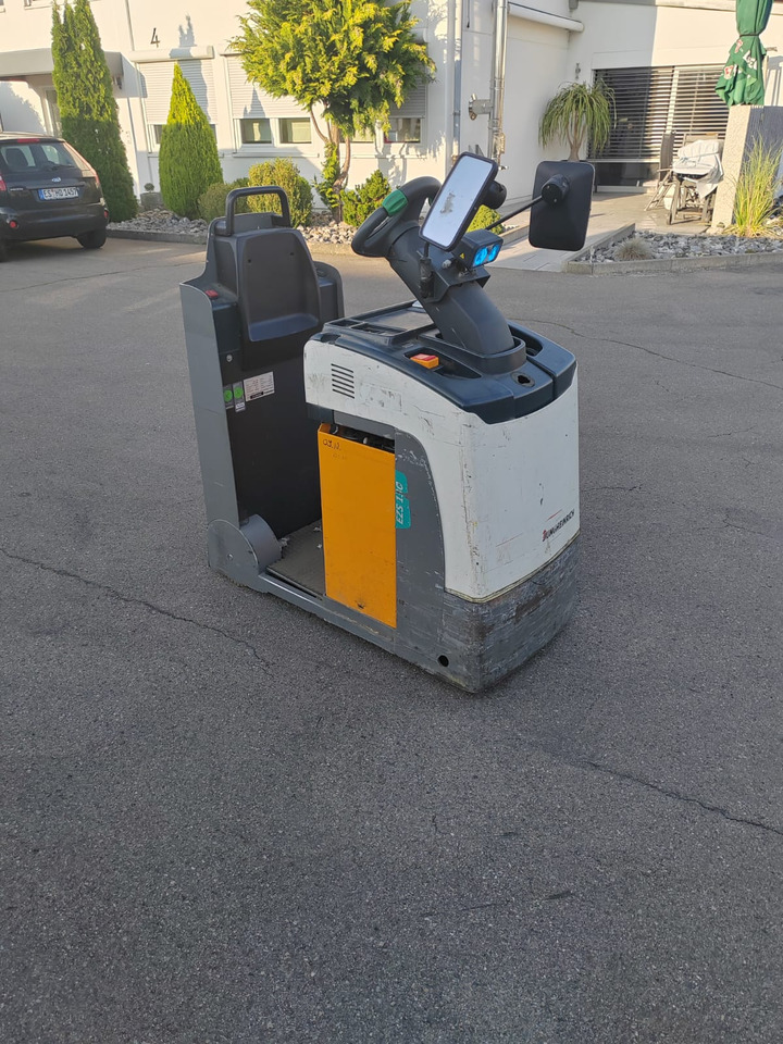 Jungheinrich EZS 130 3000kg/ 2017yy/ 5909mh - Elektricky tahač: obrázok 1 Jungheinrich EZS 130 3000kg/ 2017yy/ 5909mh - Elektricky tahač: obrázok 1