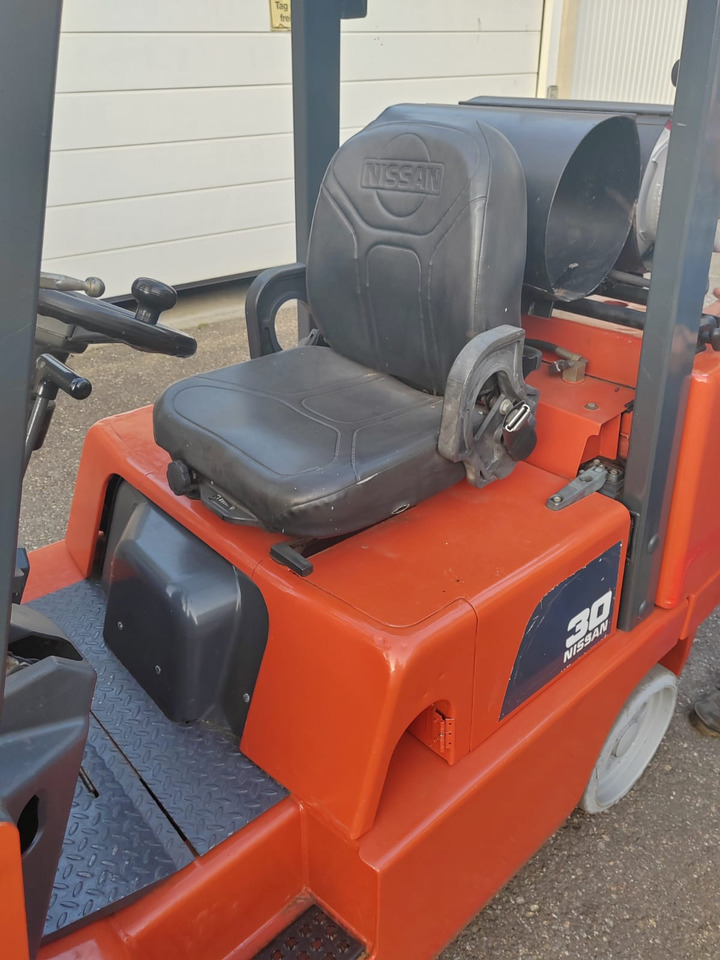 Nissan CPJ02A30PV - Plynový vysokozdvižný vozík: obrázok 5 Nissan CPJ02A30PV - Plynový vysokozdvižný vozík: obrázok 5