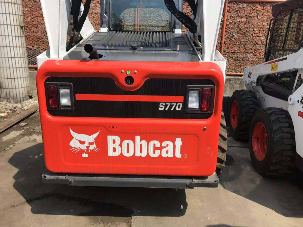 Bobcat 750 - Šmykom riadený nakladač: obrázok 1 Bobcat 750 - Šmykom riadený nakladač: obrázok 1