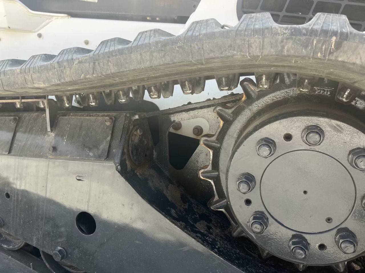 Bobcat T770 - Šmykom riadený nakladač: obrázok 4 Bobcat T770 - Šmykom riadený nakladač: obrázok 4