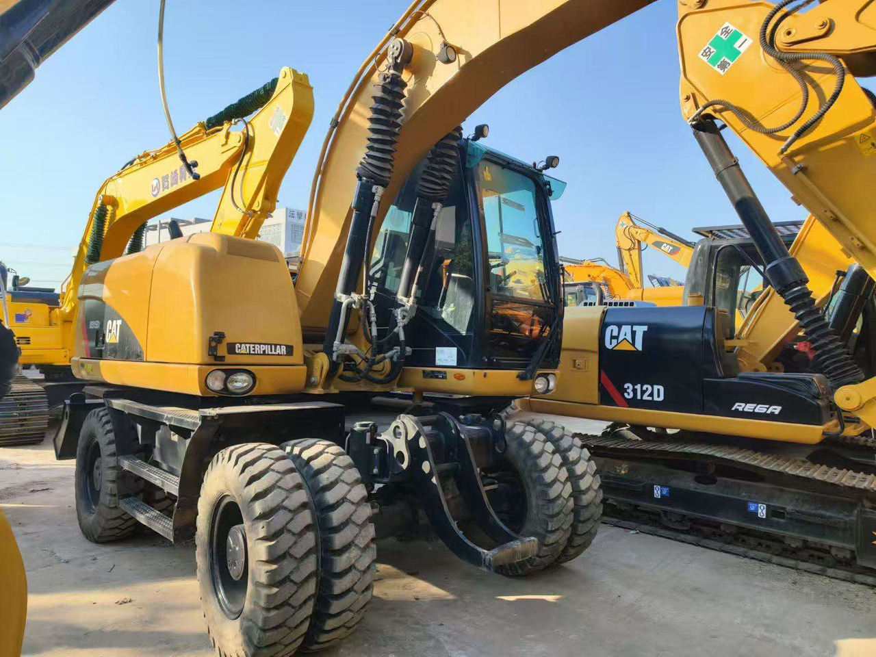 CAT 315D - Kolesové rýpadlo: obrázok 3 CAT 315D - Kolesové rýpadlo: obrázok 3