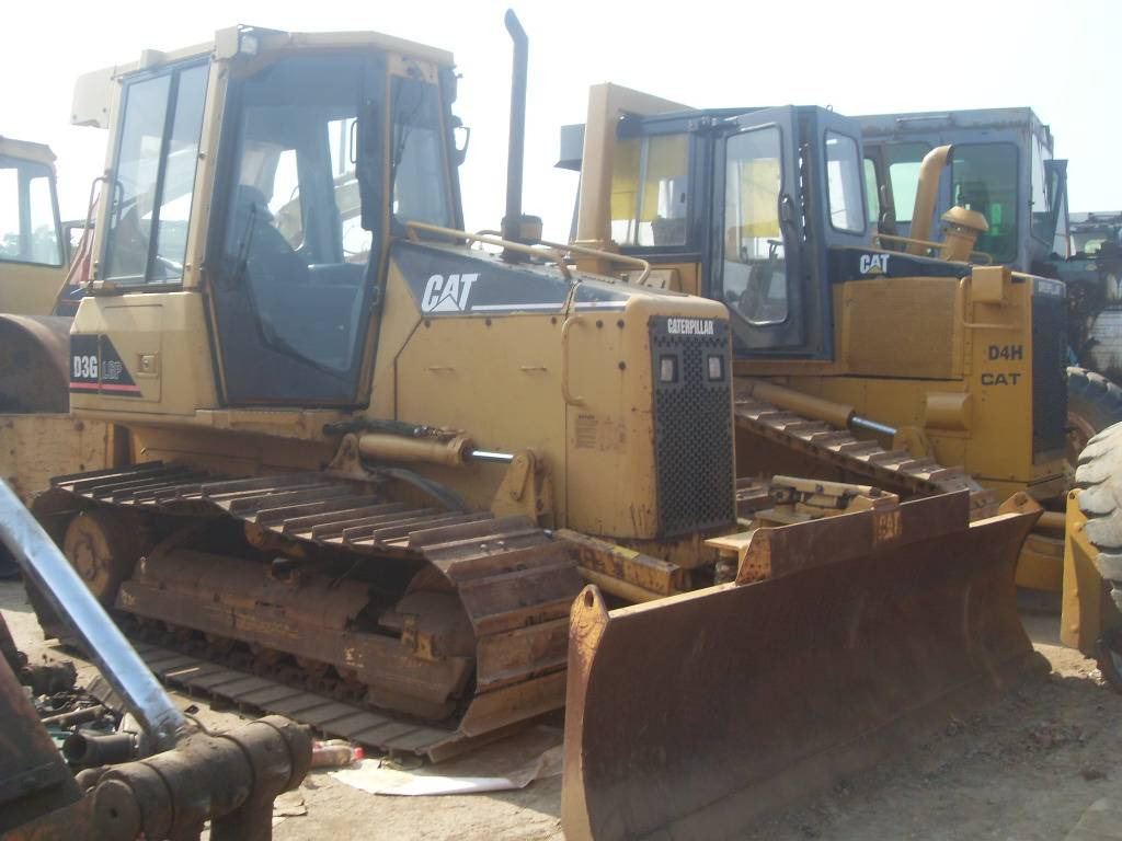 CAT D 3 G LGP - Buldozér: obrázok 1 CAT D 3 G LGP - Buldozér: obrázok 1