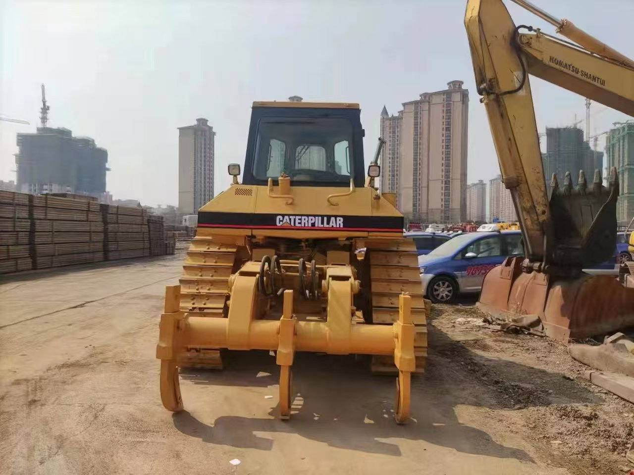 CAT D6M - Buldozér: obrázok 3 CAT D6M - Buldozér: obrázok 3