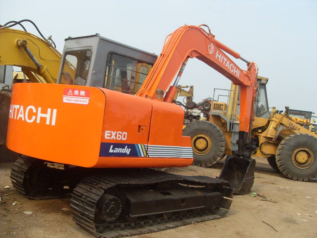 Hitachi EX60 - Mini rýpadlo: obrázok 1 Hitachi EX60 - Mini rýpadlo: obrázok 1