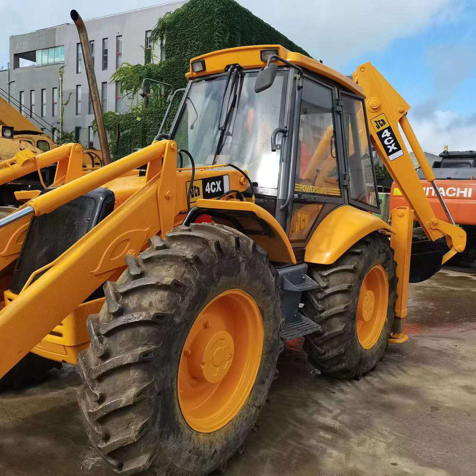 JCB 4CX - Rýpadlo-nakladač: obrázok 4 JCB 4CX - Rýpadlo-nakladač: obrázok 4