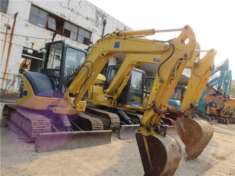 Komatsu PC40  - Mini rýpadlo: obrázok 1 Komatsu PC40  - Mini rýpadlo: obrázok 1