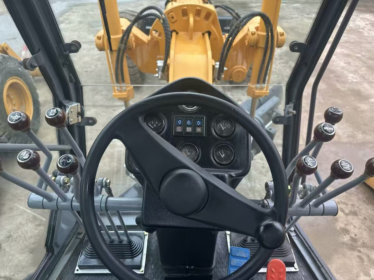 XCMG GR2153 - Kompaktor: obrázok 4 XCMG GR2153 - Kompaktor: obrázok 4